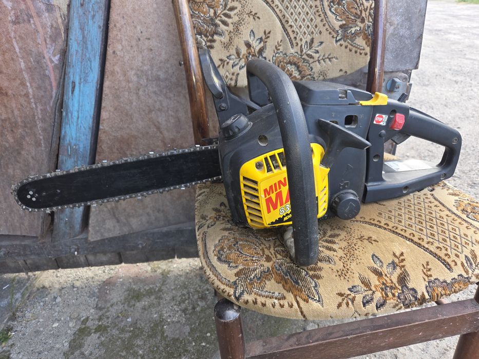 Pila spalinowa mcculloch 833AV