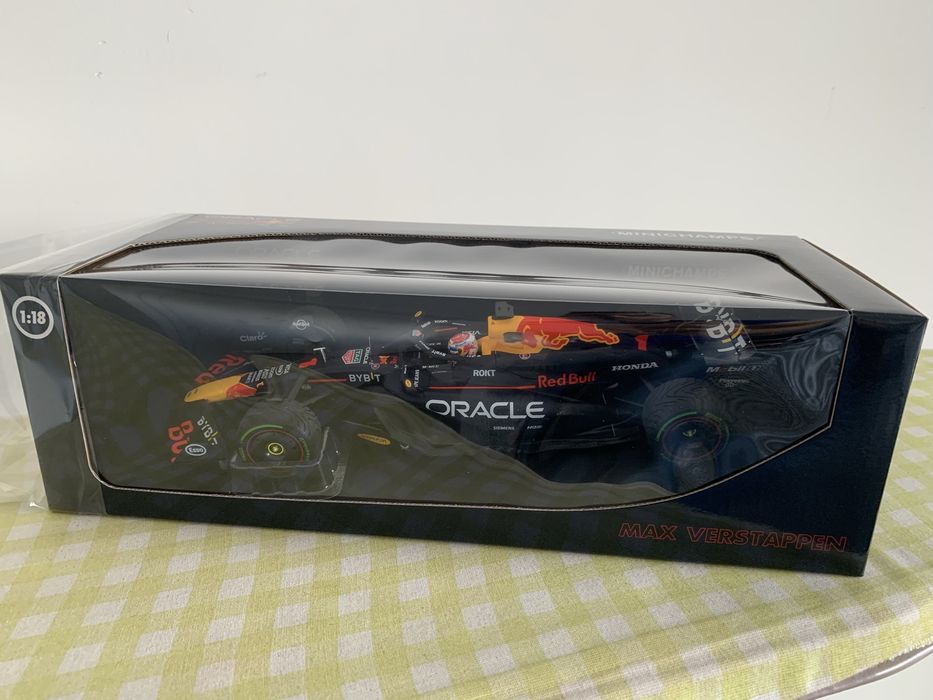 F1 minichamps 1:18