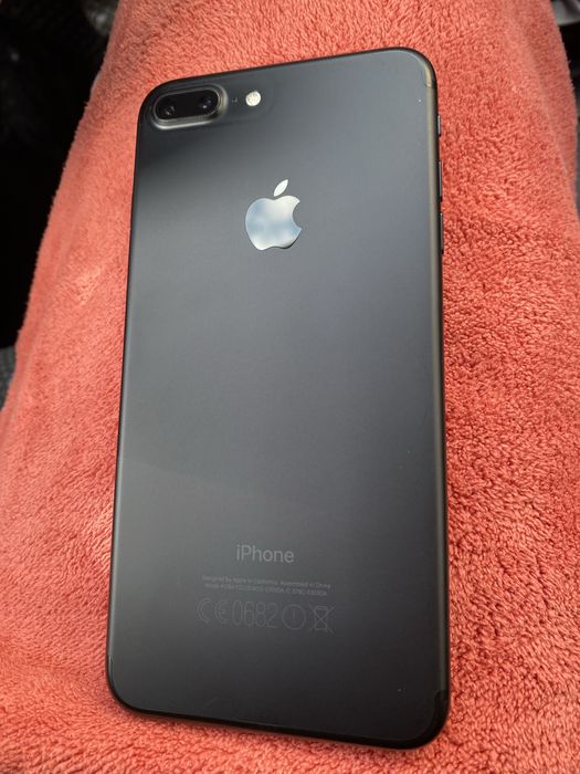 Телефон Айфон 7 плюс iPhone 7 plus