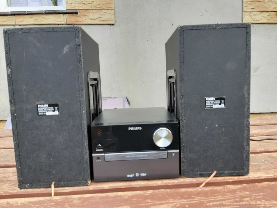 Wieża Philips BTB2315