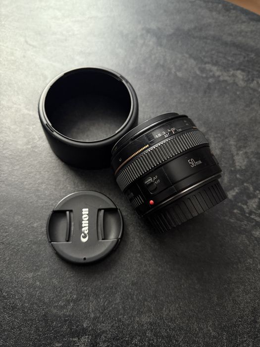 Обʼєктив Canon EF 50 1/4
