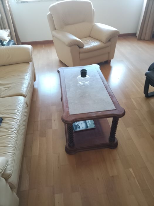 Mesa de sala com tampo marmore