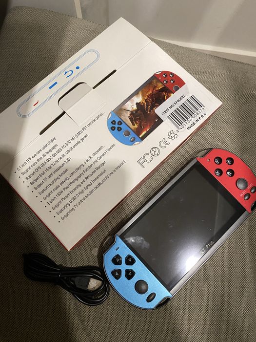 consola portátil X7 Plus (nunca usada)