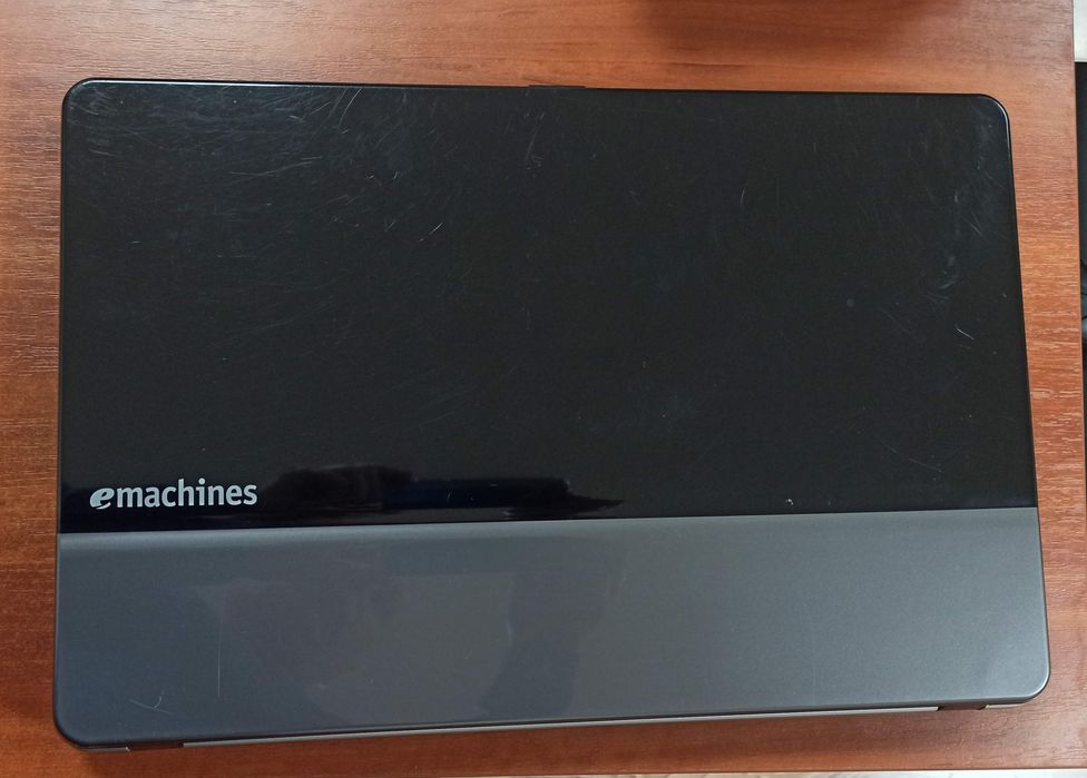 Ноутбук Aser eMachines 17.3"