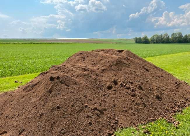 DOBRA ZIEMIA OGRODNICZA Ogrodowa Przesana Ogrodnik Zakładanie trawnika