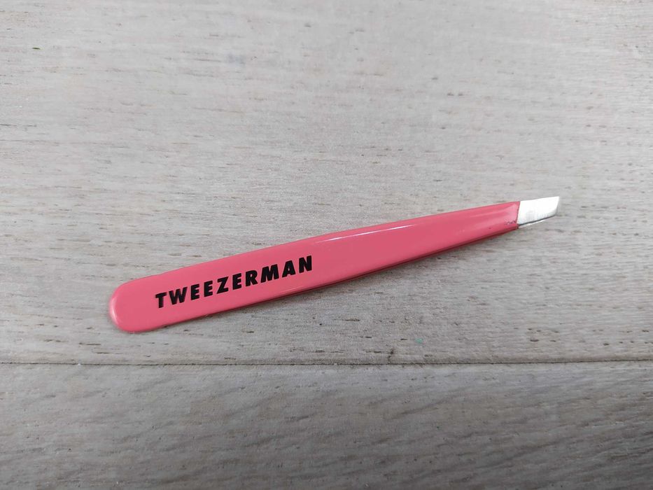 Tweezerman Mini Pęseta do brwi stal nierdzewna różowa