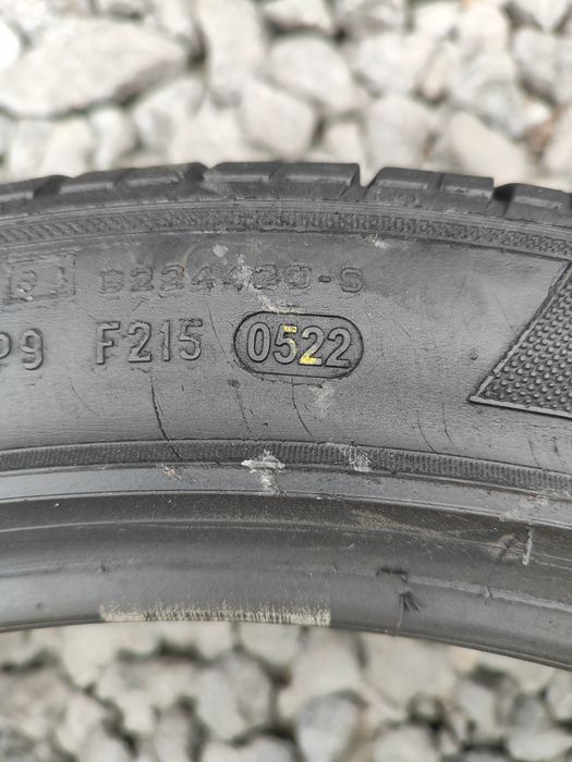 Пара літніх шин Pirelli 235/45 R19 235*45 19 Pzero rosso 001964