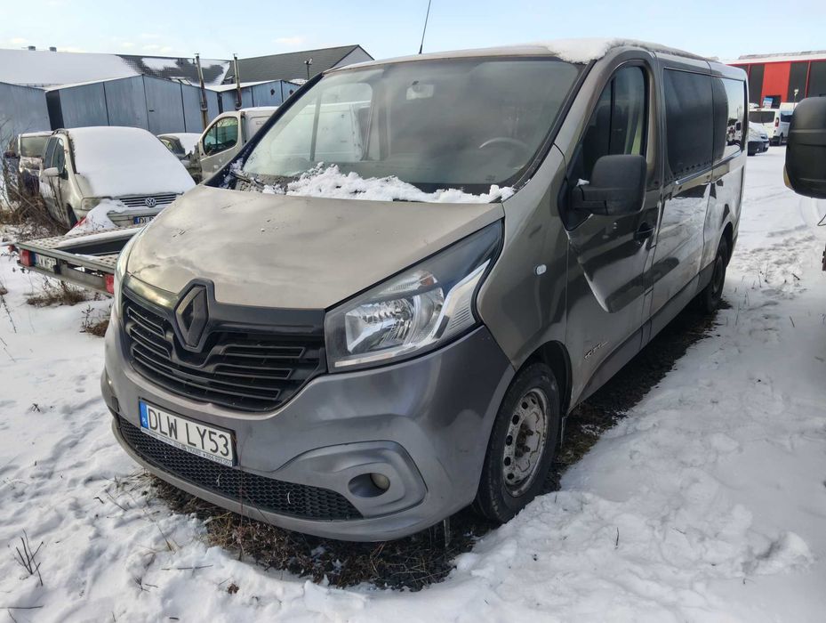 Renault Trafic III 1.6 Dci 2017r 9 Osobowy Long Klima Uszkodz. silnik