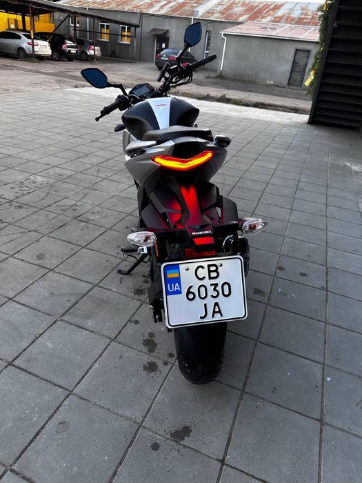 Suzuki gixxer 250