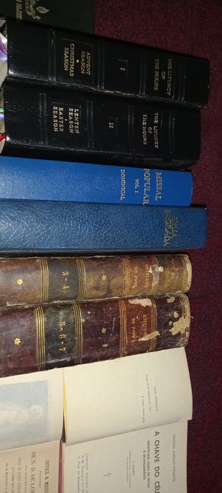 Livros antigos, old books,religious, colectibles, antigos