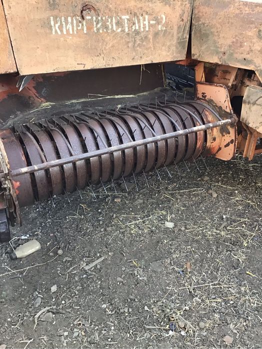 Прес -підборщік Киргизстан