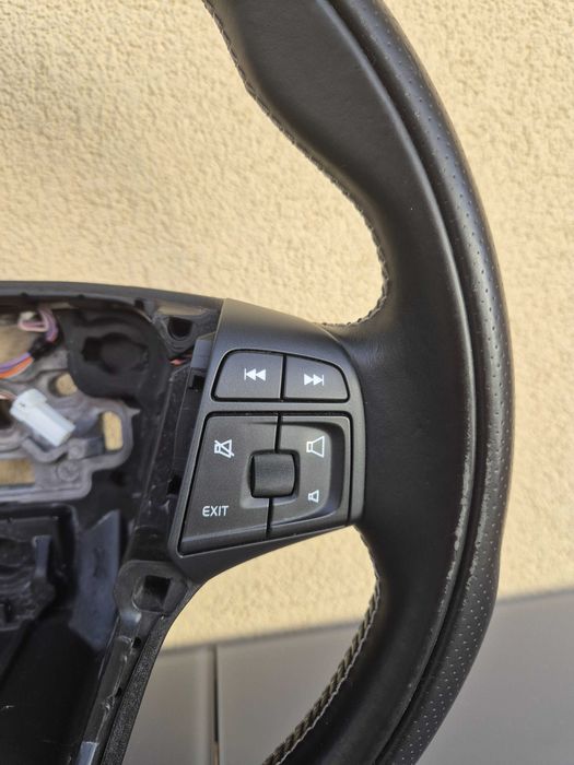 Kierownica skórzana Volvo V40