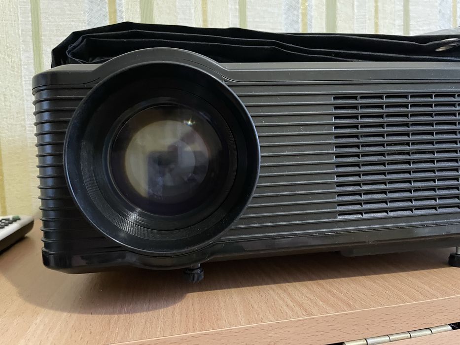 Проектор Excelvan CL720D