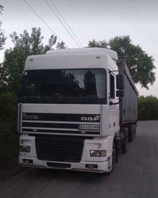 Даф хф 95 з полуприцепом контейнеровоз.