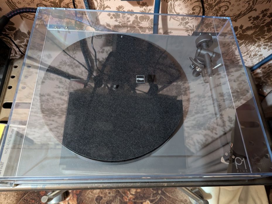 Rega planar 1 plus