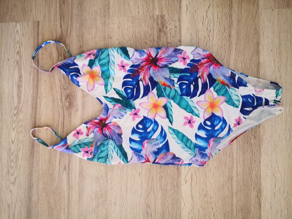 Nowy Strój kąpielowy jednoczęściowy kwiaty rozmiar S 36