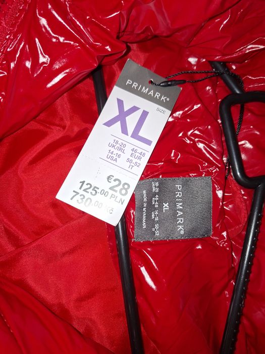 Czerwona błyszczące kurtka o skróconym kroju Primark XL