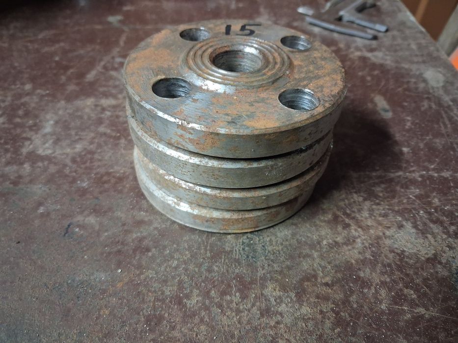 Фланцы,флянці,флянци,флянцы