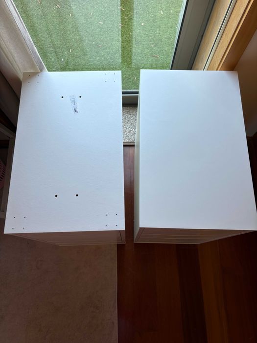 2 Blocos de gavetas IKEA brancos