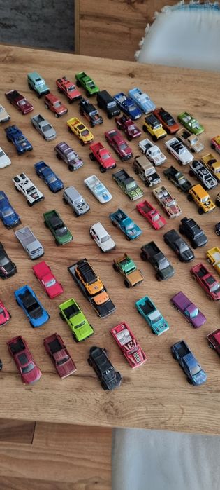 Hotwheels lote de 100 viaturas