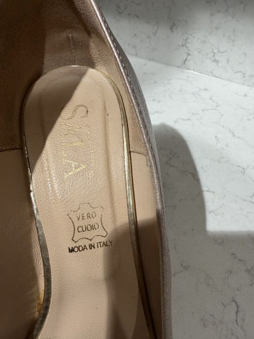 czółenka obcasy szerokie 7 cm odkryte wolne palce liliowe Sala 38