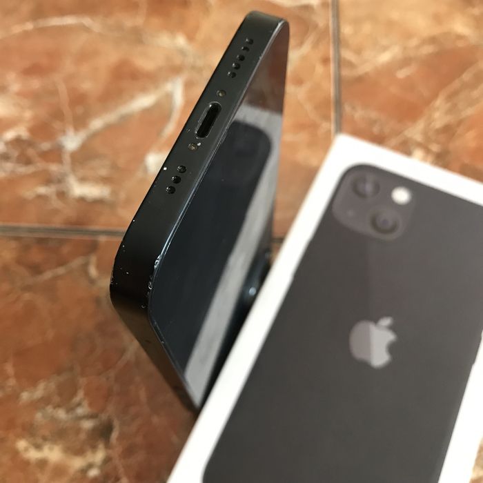iPhone 13 midnight 128 Gb