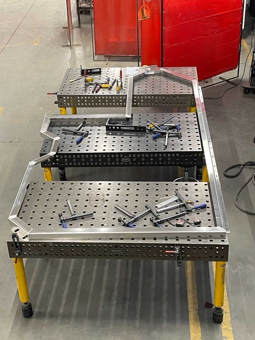 KAMPER_ Zabudowa Toyotai_BUDOWA KAMPERA_Wyprawowy