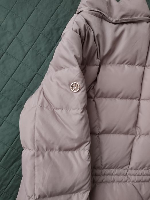 Calvin Klein rozmiar M kurtka puchowa płaszcz brudny róż
