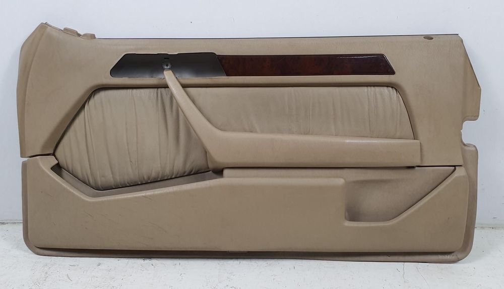 TAPICERKA BOCZEK PRAWY PRZÓD MERCEDES W124 COUPE