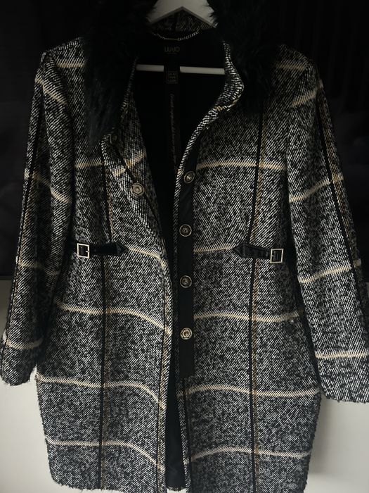 Casaco Liu Jo • Como Novo • Estilo Sobretudo