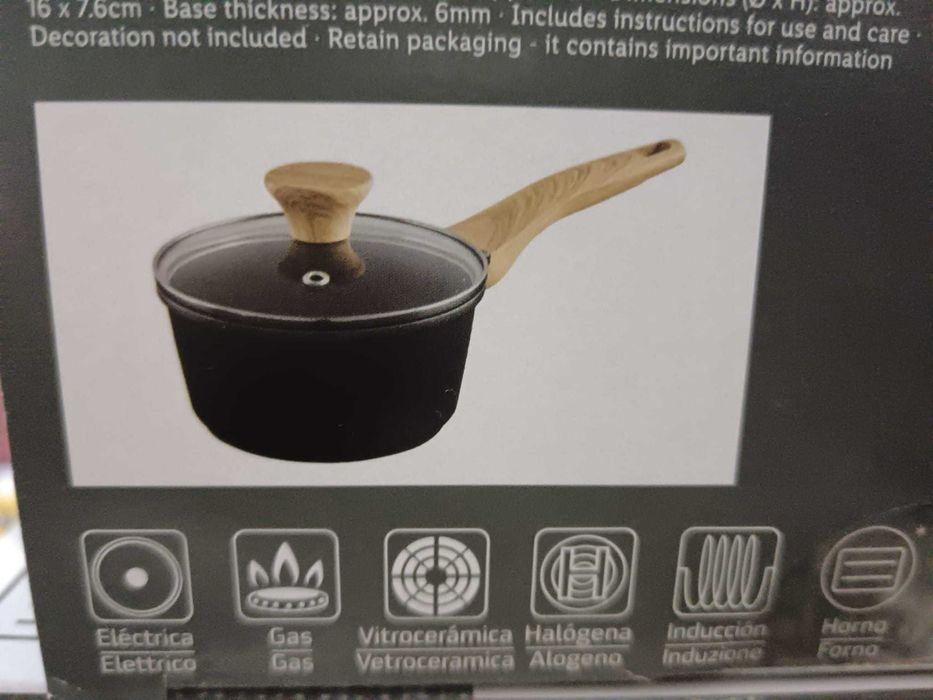 3 panelas e uma frigideira. todos de endução