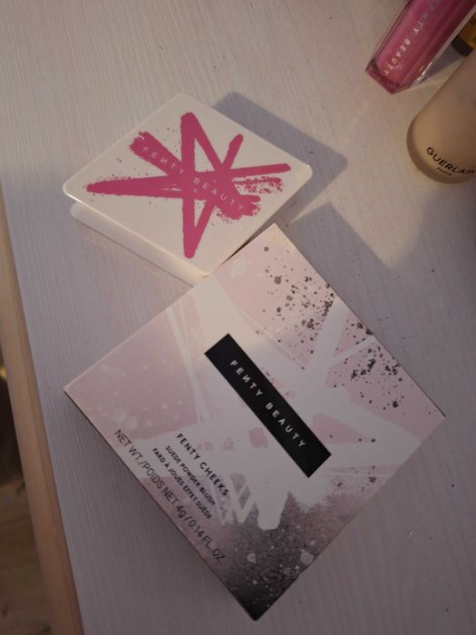 Róż Fenty Beauty Fenty Cheeks Wattabratt