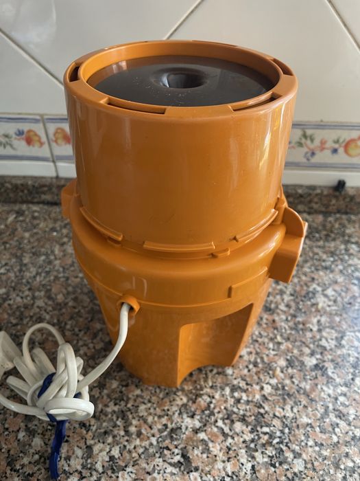 Picadora Moulinex  em bom estado