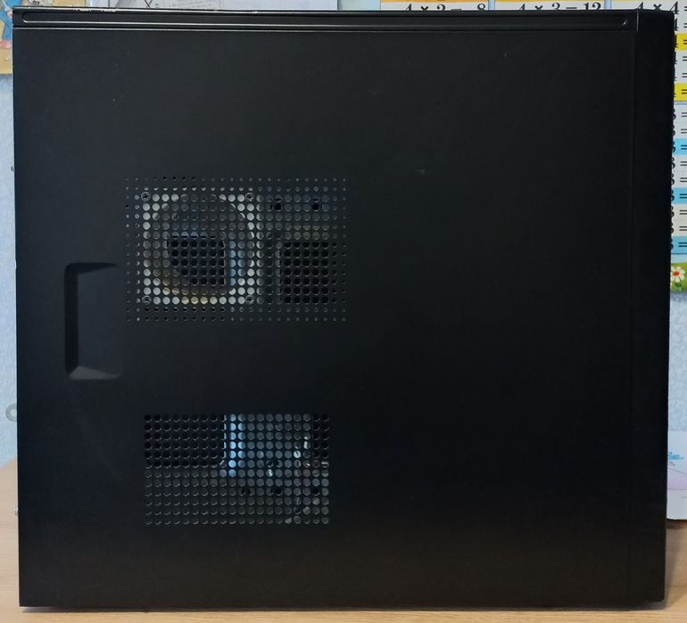 Системний блок + монітор та колонки