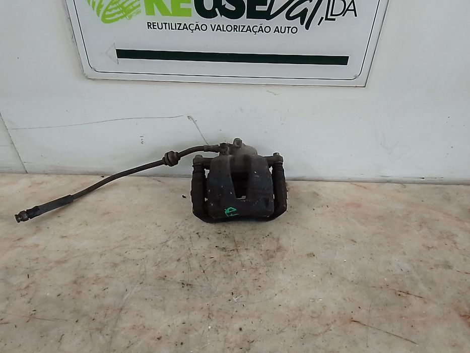 Pinça travão / maxila de travão frente direita OPEL Corsa D