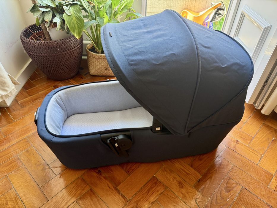 Alcofa Joolz Aer com Garantia – Excelente Estado