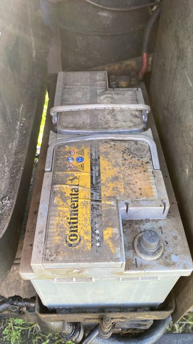 Trator Ebro a funcionar