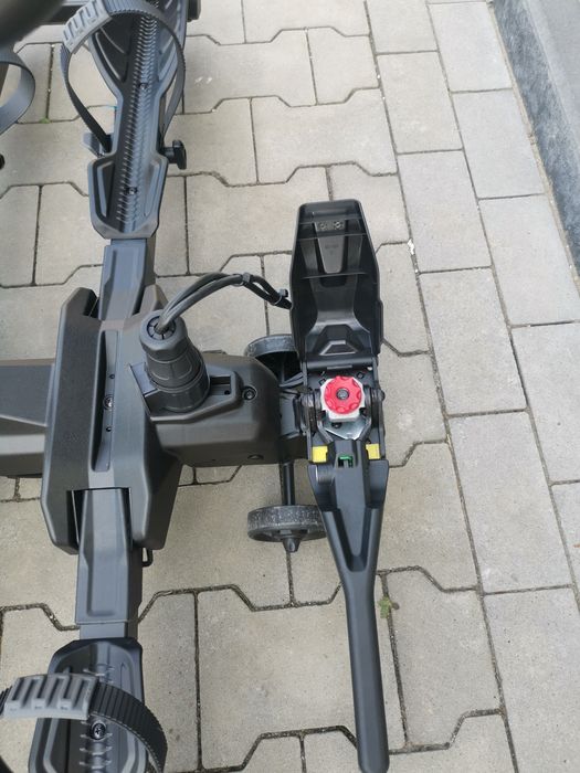 Bagażnik na hak 3 rowery Buzzrack, składany, rampa e-Bike, uchylny,