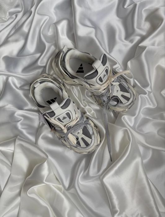 Кросівки жіночі Adidas Vento XLG White Silver