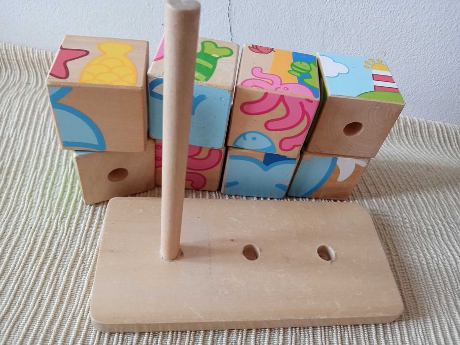 Jogo de cubos: A BASE com um cilindro+8 cubos