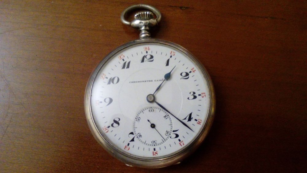 Magnifico e Antigo Relogio de Bolso Camões em Prata a Trabalhar Bem