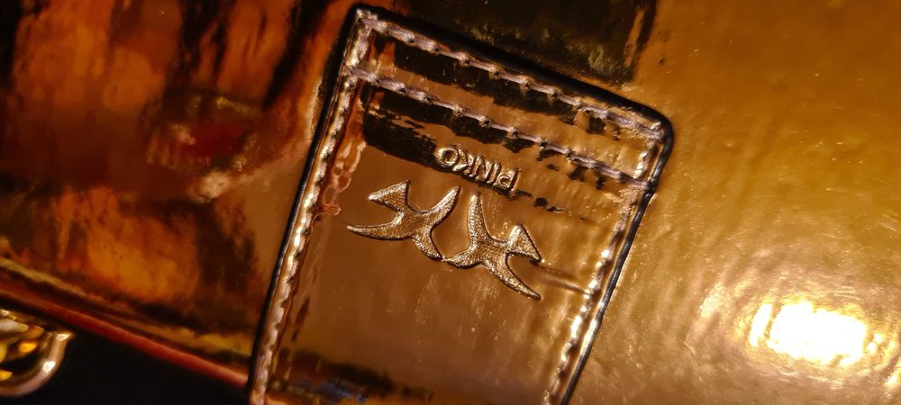 Złota torebka Pinko