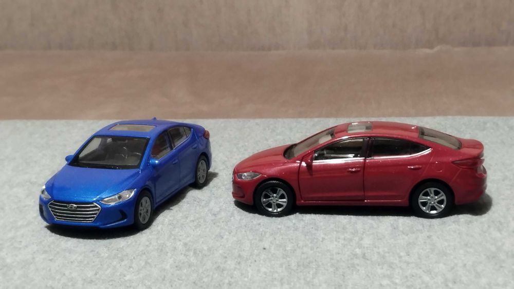 Машинка Hyundai Elantra 1/36 Welly Модель Хюндай Елантра