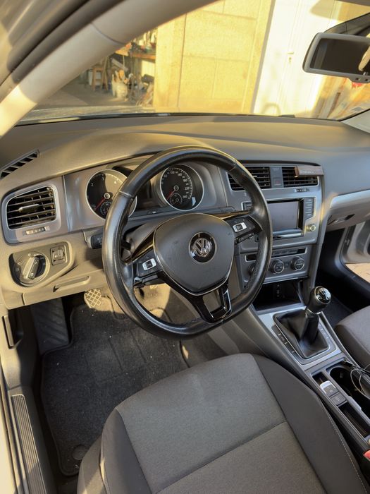 Volkswagen Golf 7 - 1.6 Tdi - Caixa 6 velocidades