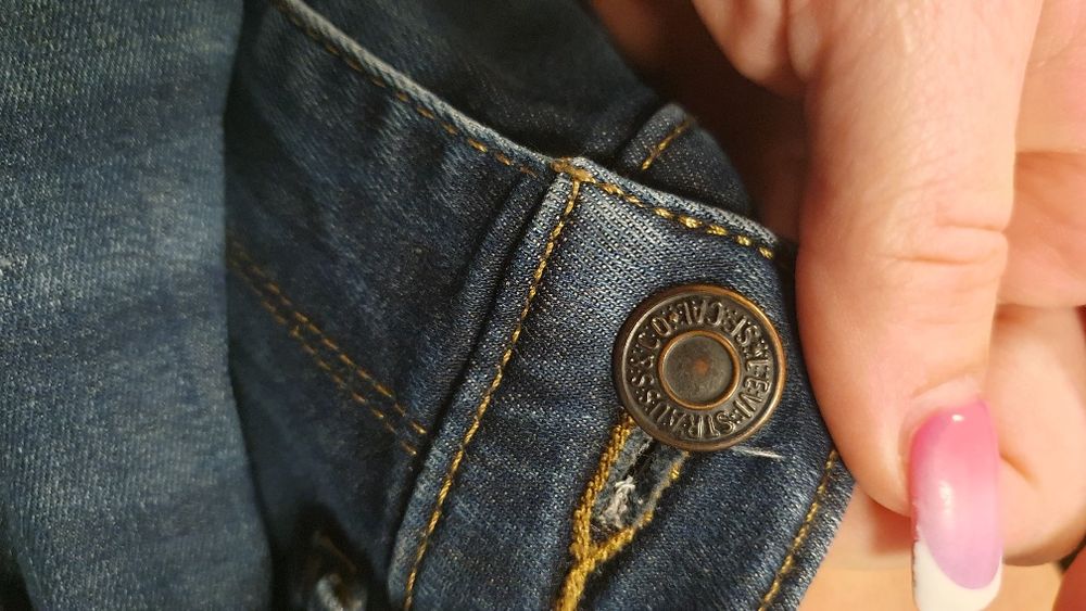 Spodnie jeansowe Levis 27