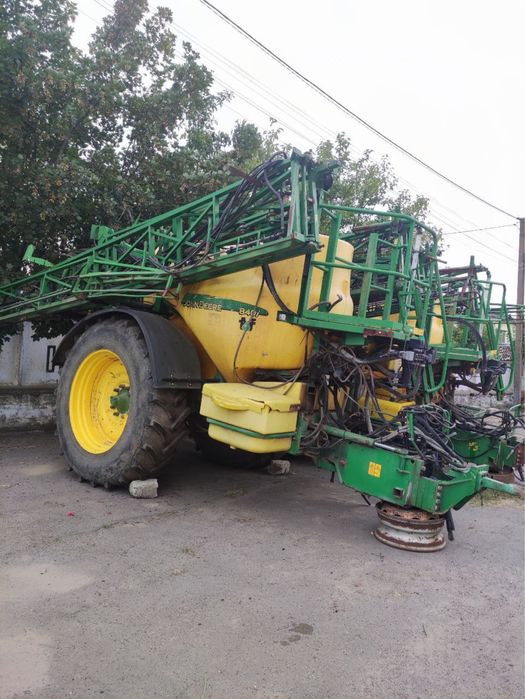 Обприскувач JOHN DEERE 840