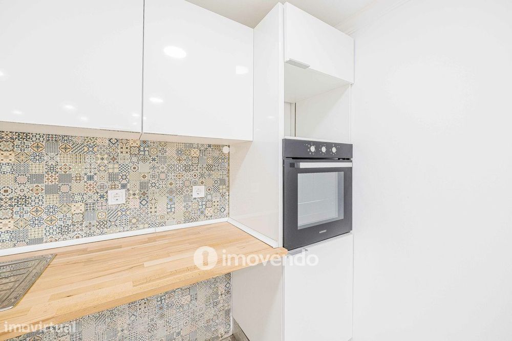 Apartamento T1 totalmente renovado, com varanda, na Sobreda
