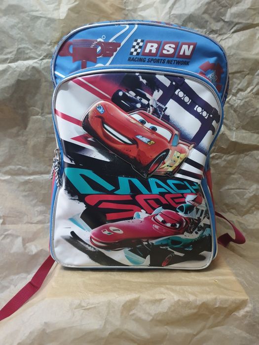 Mochilas novas a um bom preço