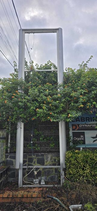 Reclame Totem vertical 5mt X 1,50mt (estrutura)