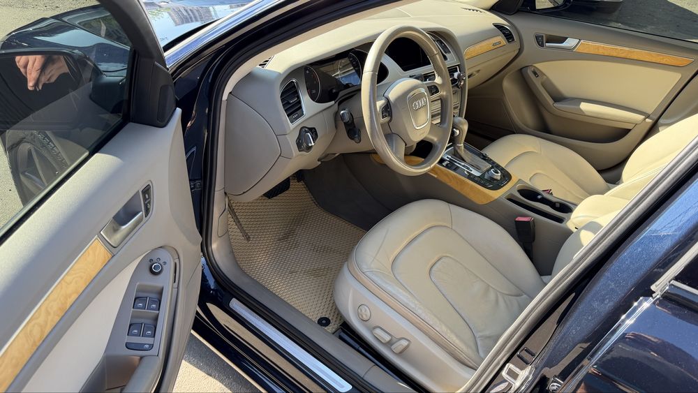 Ауді А4B8 Quattro Premium